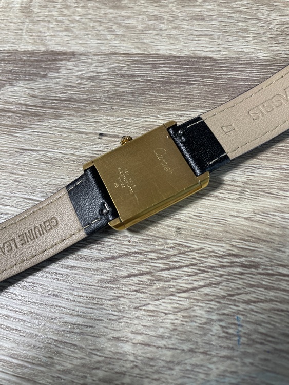 カルティエ タンク （高級時計）の商品画像 - 査定依頼日：2025年8月14日 - 最高査定価格：1,500,000円