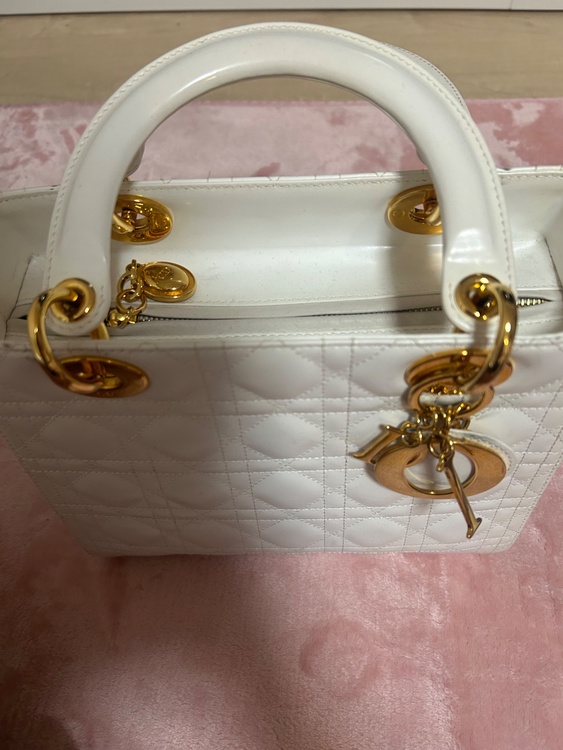 レディディオール2way（ブランドバッグ）の商品画像 - 査定依頼日：2026年2月19日 - 最高査定価格：140,000円