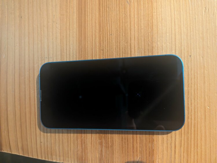iPhone 13 256GB Softbank（スマホ）の商品画像 - 査定依頼日：2026年5月13日 - 最高査定価格：38,000円