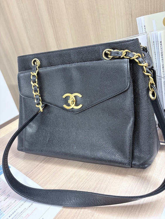 シャネルキャビアスキンショルダーバッグ30（ブランドバッグ）の商品画像 - 査定依頼日：2025年11月20日 - 最高査定価格：150,000円