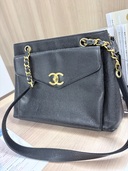 シャネルキャビアスキンショルダーバッグ30（ブランドバッグ）の商品画像 - 査定依頼日：2025年11月20日 - 最高査定価格：150,000円