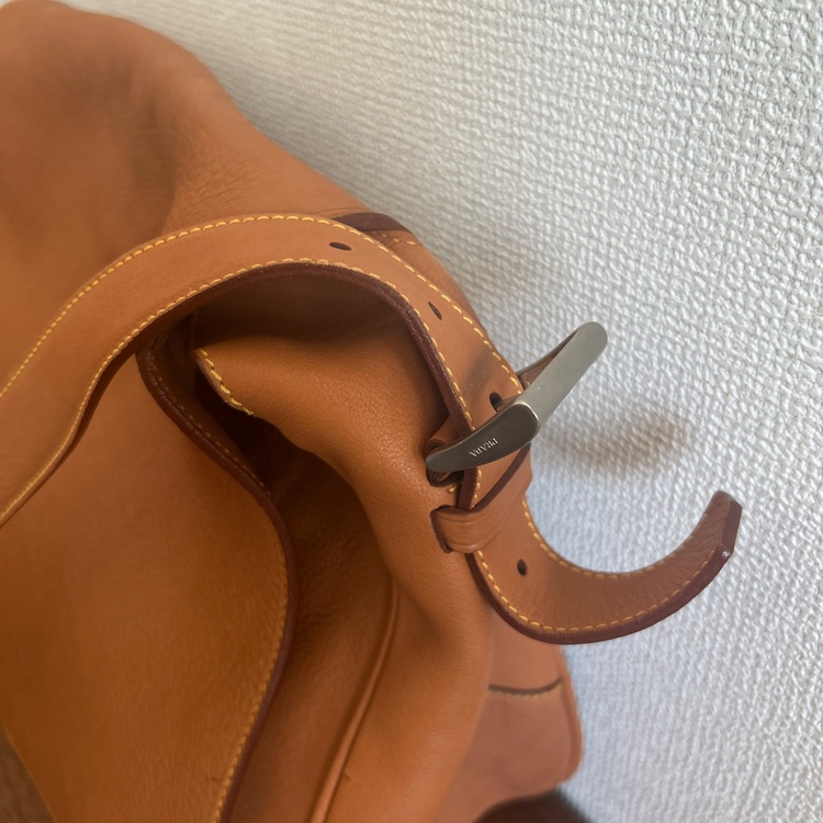 ショルダーバッグ（ブランドバッグ）の商品画像 - 査定依頼日：2026年5月31日 - 最高査定価格：40,000円