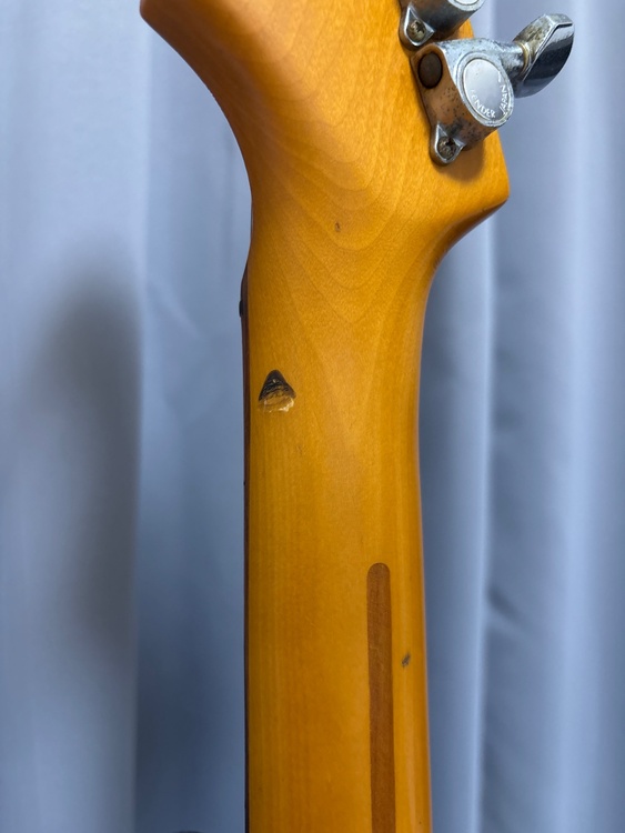Fender Japan Stratocaster（ピアノ・楽器・PA機材）の商品画像 - 査定依頼日：2026年6月30日 - 最高査定価格：10,000円