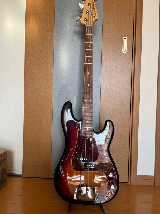 アメリカンプロフェッショナル　プレシジョンベース（ピアノ・楽器・PA機材）の商品画像 - 査定依頼日：2026年3月28日 - 最高査定価格：120,000円