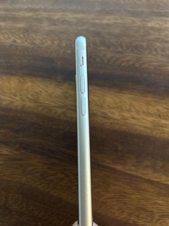 A2296（スマホ）の商品画像 - 査定依頼日：2025年8月22日 - 最高査定価格：12,000円