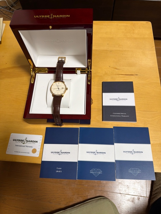 ユリスナルダンクラシコオートマティック（高級時計）の商品画像 - 査定依頼日：2026年4月15日 - 最高査定価格：930,000円