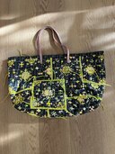 ビーズトートバッグ（ブランドバッグ）の商品画像 - 査定依頼日：2025年1月17日 - 最高査定価格：50,000円