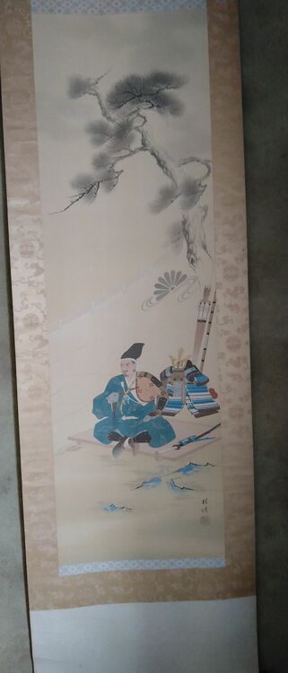 楠公　掛け軸(箱有)（美術品・骨董品）の商品画像 - 査定依頼日：2025年9月19日 - 最高査定価格：1,500円