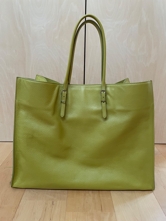 ジップアラウンド　A4   イエロー（古着・ファッション）の商品画像 - 査定依頼日：2026年3月23日 - 最高査定価格：43,000円