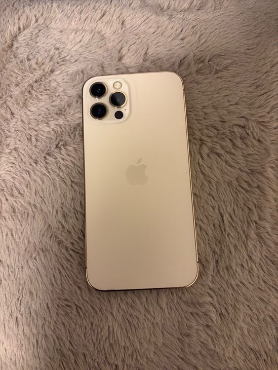 iPhone 12 Pro 128GB au（スマホ）の商品画像 - 査定依頼日：2026年3月19日 - 最高査定価格：28,000円