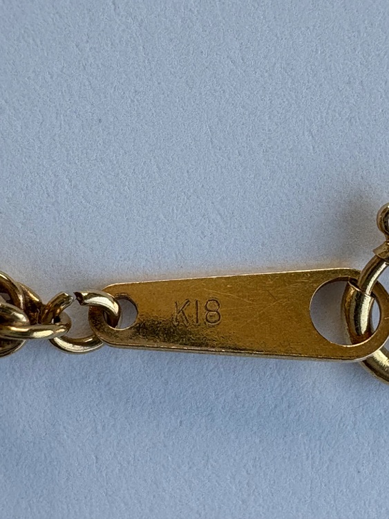 18kのネックレス（金・貴金属）の商品画像 - 査定依頼日：2025年11月24日 - 最高査定価格：200,000円