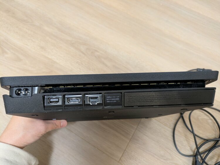 PS4 CUH-2000A 500G（ゲーム機本体・ゲームソフト）の商品画像 - 査定依頼日：2026年1月12日 - 最高査定価格：15,000円