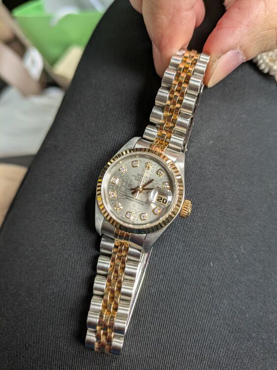 79173G  10P（高級時計）の商品画像 - 査定依頼日：2025年11月21日 - 最高査定価格：1,200,000円