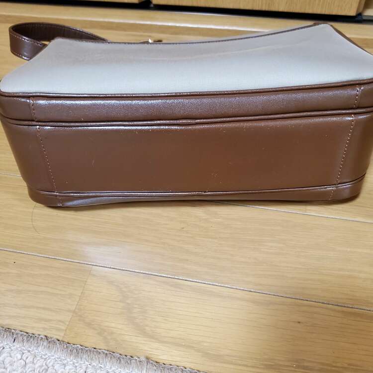 その他 バーバリー （ブランドバッグ）の商品画像 - 査定依頼日：2025年3月14日 - 最高査定価格：3,000円