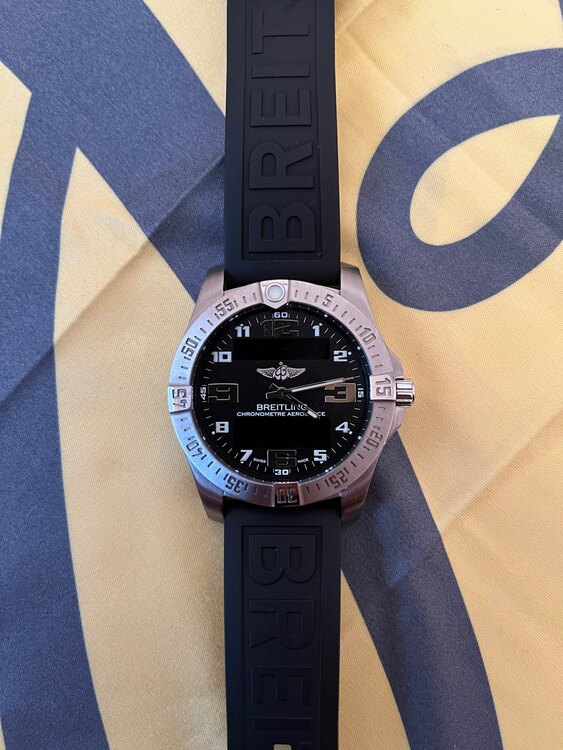 ブライトリング その他 （高級時計）の商品画像 - 査定依頼日：2025年4月2日 - 最高査定価格：320,000円