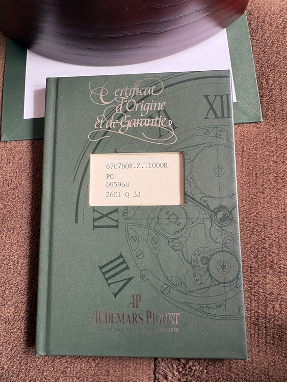 オーデマピゲ ロイヤルオーク （高級時計）の商品画像 - 査定依頼日：2026年2月25日 - 最高査定価格：7,300,000円