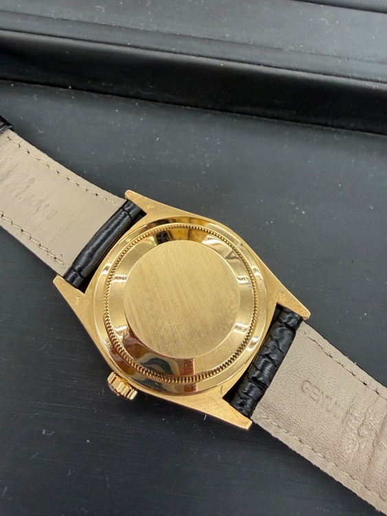 デイデイト（高級時計）の商品画像 - 査定依頼日：2026年2月8日 - 最高査定価格：1,900,000円