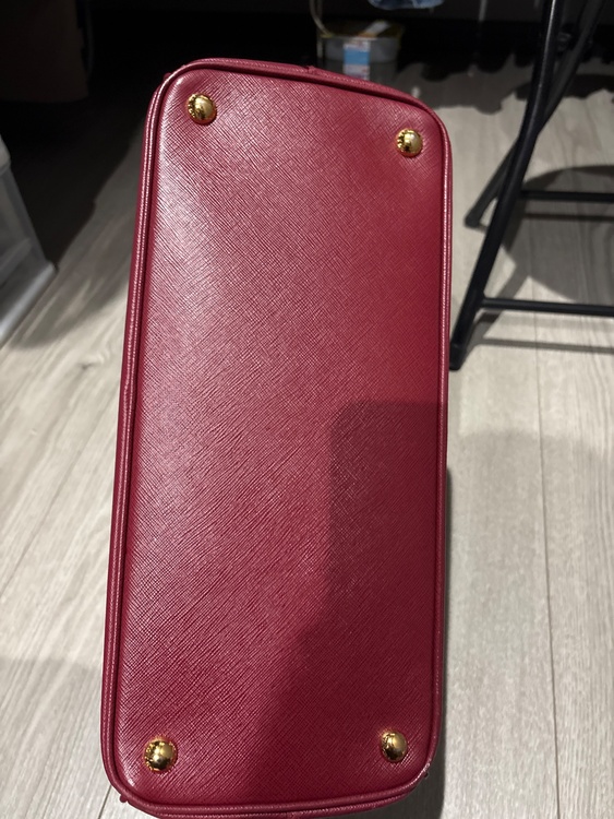 プラダ  （ブランドバッグ）の商品画像 - 査定依頼日：2026年3月4日 - 最高査定価格：100,000円