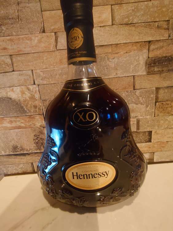 ヘネシーXO（お酒）の商品画像 - 査定依頼日：2023年7月4日 - 最高査定価格：16,000円