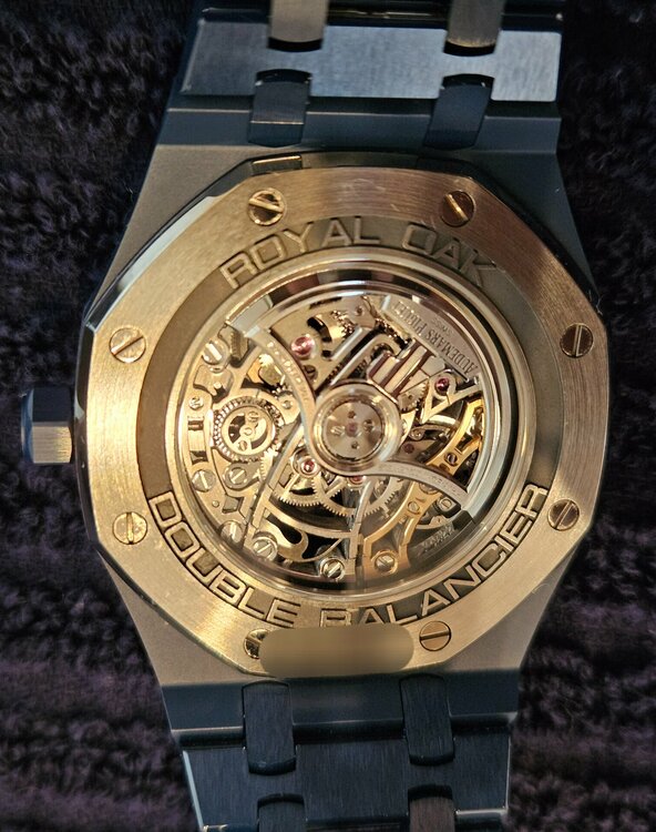 15416CD.OO.1225CD.01ブルーセラミック（高級時計）の商品画像 - 査定依頼日：2025年12月22日 - 最高査定価格：75,000,000円