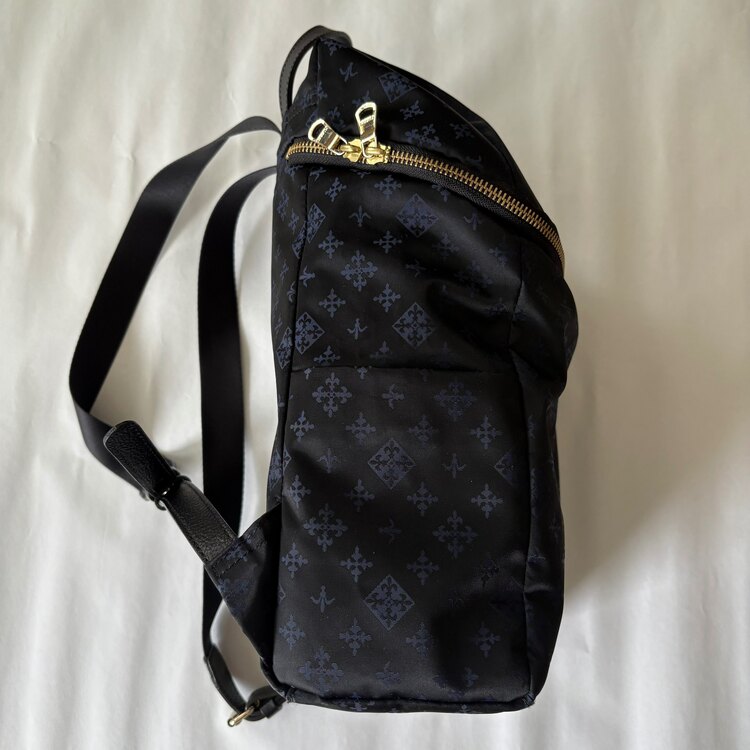 ラシット　リュック（ブランド財布・小物）の商品画像 - 査定依頼日：2025年5月7日 - 最高査定価格：4,000円