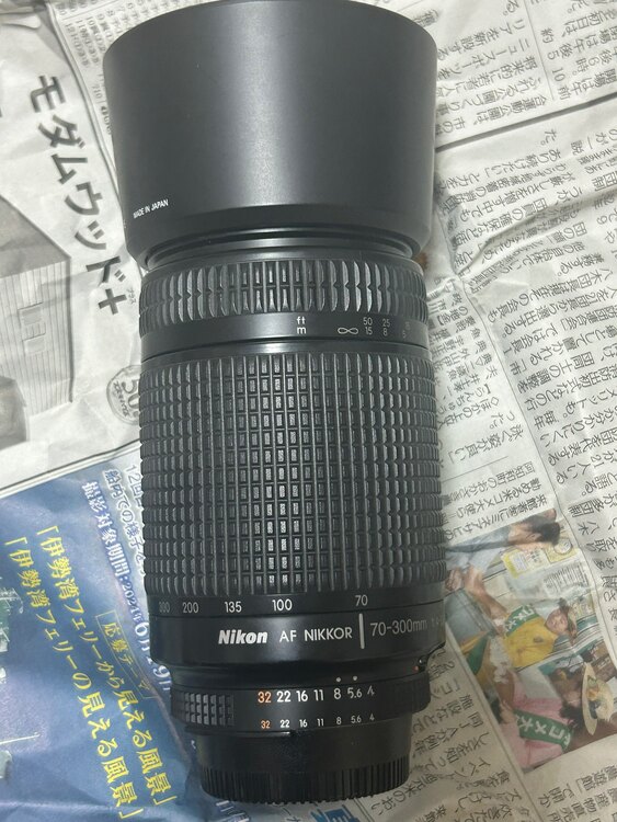 Nikon ズームレンズ NIKKOR 70-300mm f4-5.6 D（カメラ）の商品画像 - 査定依頼日：2025年5月31日 - 最高査定価格：100,000円
