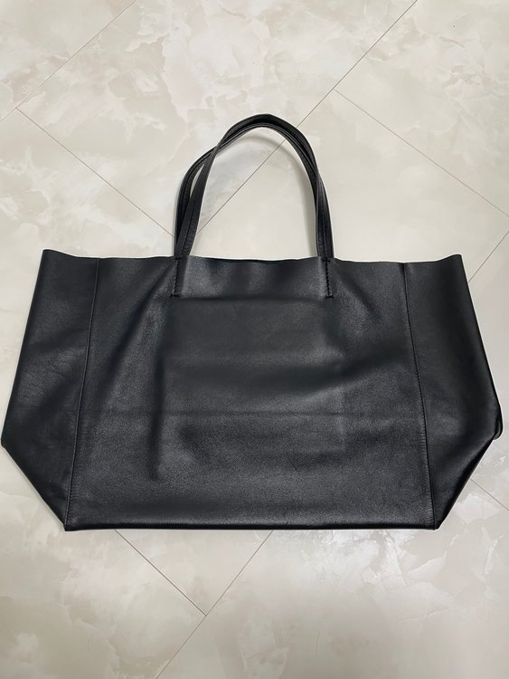 セリーヌ　ホリゾンタルカバ（ブランドバッグ）の商品画像 - 査定依頼日：2022年9月20日 - 最高査定価格：33,000円