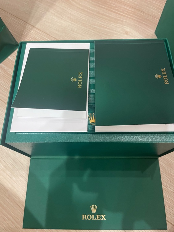 ロレックス ヨットマスター 12662（高級時計）の商品画像 - 査定依頼日：2025年8月20日 - 最高査定価格：2,100,000円