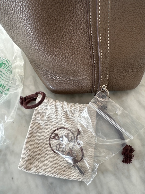 エルメス ピコタン （ブランドバッグ）の商品画像 - 査定依頼日：2025年8月17日 - 最高査定価格：350,000円