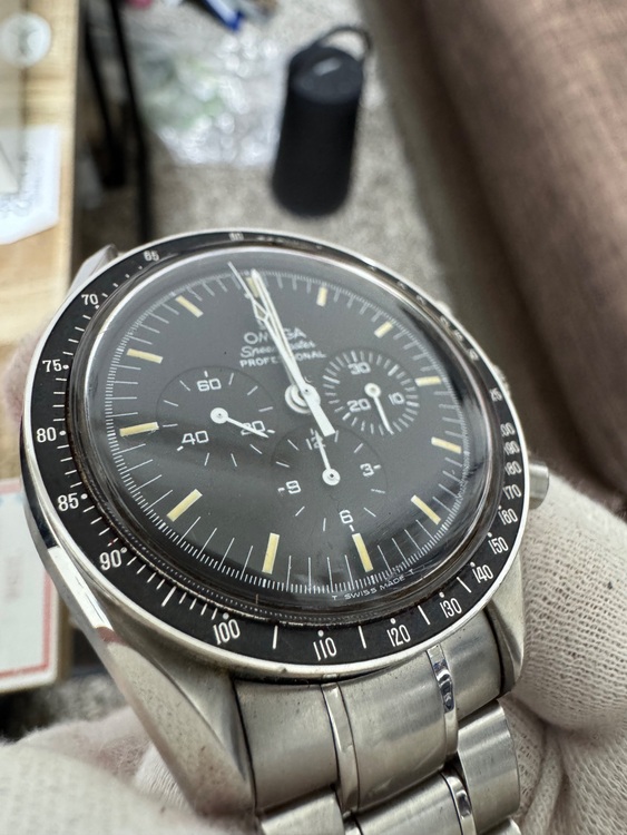 オメガ スピードマスター 3570.5（高級時計）の商品画像 - 査定依頼日：2025年10月19日 - 最高査定価格：600,000円