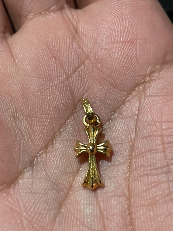 クロムハーツ　ベイビーファットチャーム22K.22kPAVEエメラルド（金・貴金属）の商品画像 - 査定依頼日：2026年3月15日 - 最高査定価格：700,000円