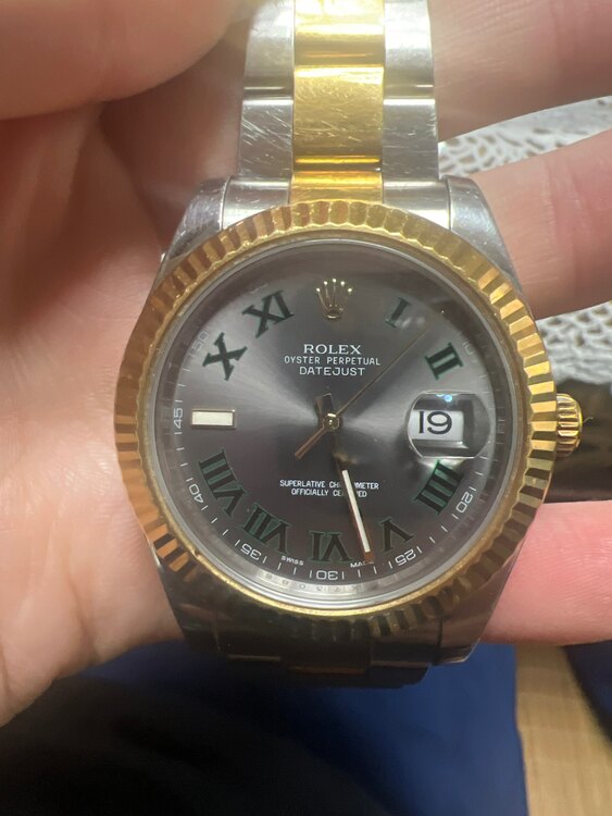 ロレックス デイデイト （高級時計）の商品画像 - 査定依頼日：2025年5月6日 - 最高査定価格：1,650,000円