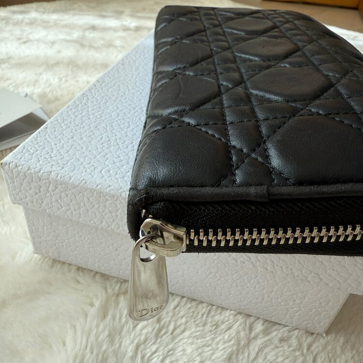 ディオール  （ブランドバッグ）の商品画像 - 査定依頼日：2025年5月17日 - 最高査定価格：60,000円