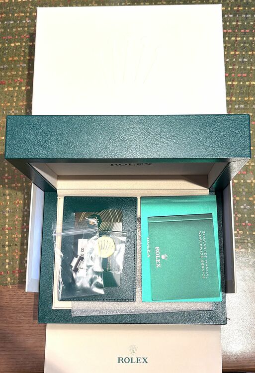 ロレックス シードゥエラー （高級時計）の商品画像 - 査定依頼日：2025年7月18日 - 最高査定価格：1,920,000円