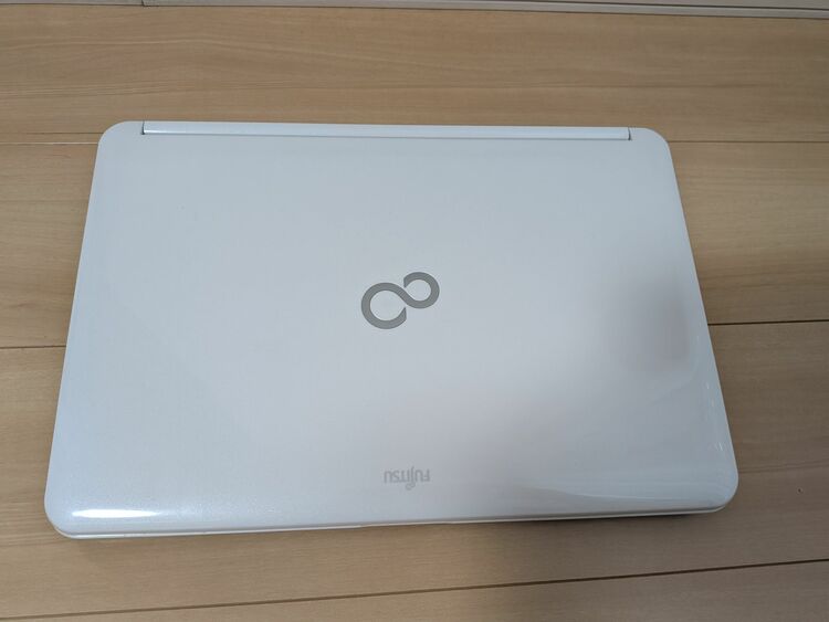 FMV A77GW   LIFEBOOK AH77/G（PC・タブレット）の商品画像 - 査定依頼日：2025年10月1日 - 最高査定価格：1,000円