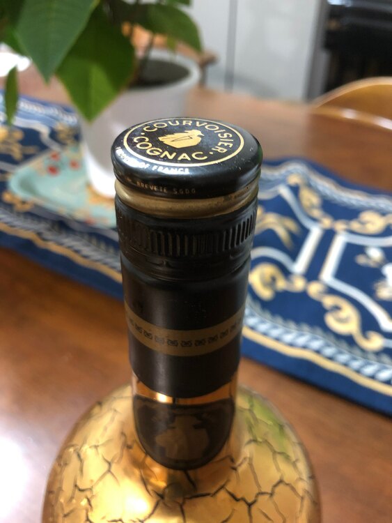 ナポレオン（お酒）の商品画像 - 査定依頼日：2025年2月16日 - 最高査定価格：5,000円