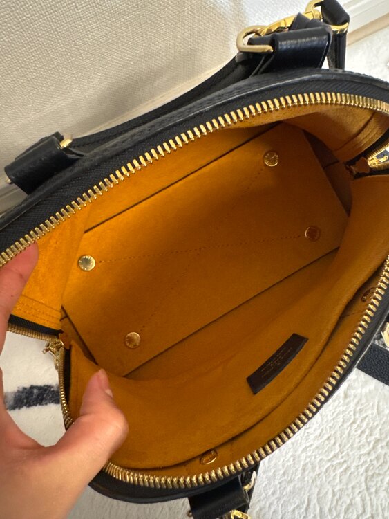 ルイヴィトン アルマ （ブランドバッグ）の商品画像 - 査定依頼日：2025年4月20日 - 最高査定価格：230,000円