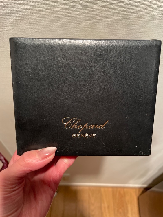 ショパール ハッピーダイヤモンド 6（高級時計）の商品画像 - 査定依頼日：2025年11月19日 - 最高査定価格：880,000円