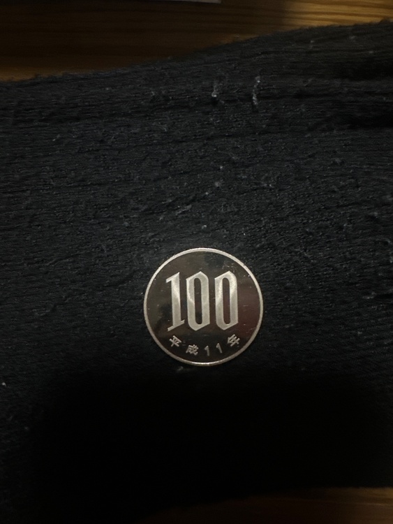 100円玉（金・貴金属）の商品画像 - 査定依頼日：2026年6月8日 - 最高査定価格：100,000円