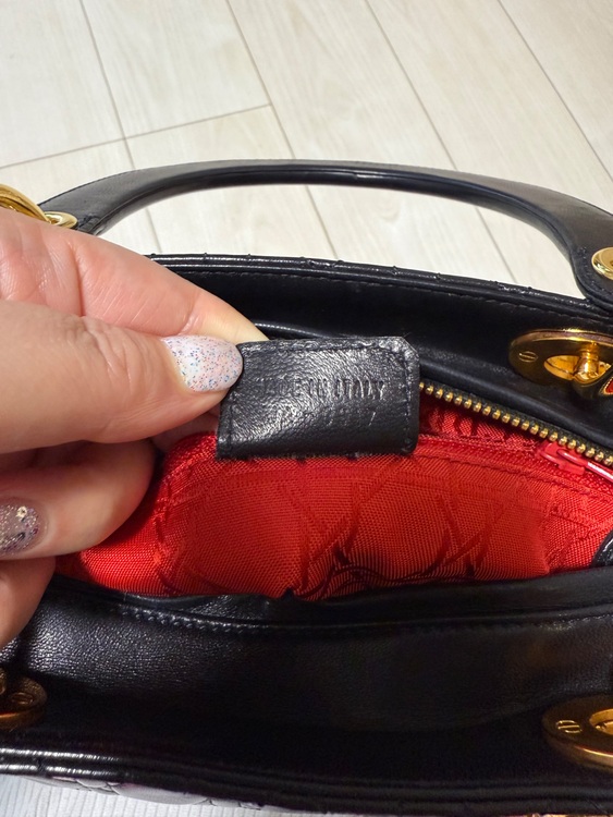 レディディオール（ブランドバッグ）の商品画像 - 査定依頼日：2025年9月26日 - 最高査定価格：330,000円
