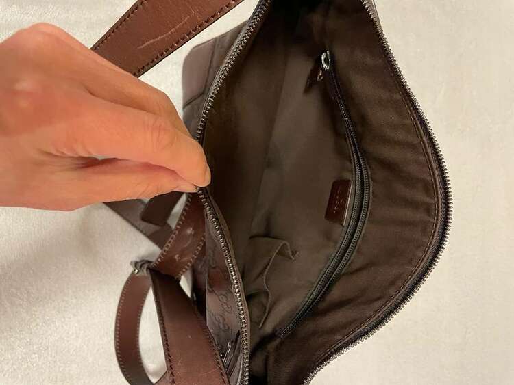 ショルダーバッグ（ブランドバッグ）の商品画像 - 査定依頼日：2025年4月5日 - 最高査定価格：32,000円