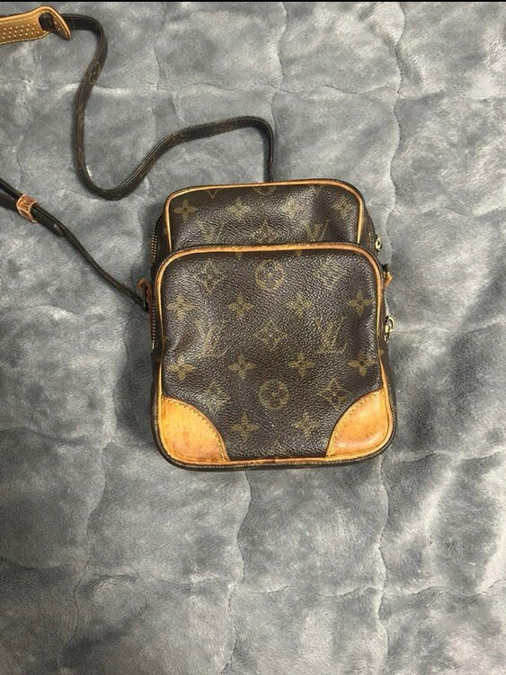 アマゾン M45236 TH0093（ブランドバッグ）の商品画像 - 査定依頼日：2025年5月12日 - 最高査定価格：25,000円