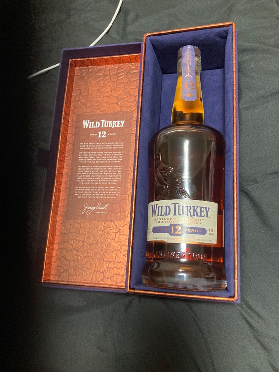 ワイルドターキー12箱入り（お酒）の商品画像 - 査定依頼日：2025年9月29日 - 最高査定価格：9,500円