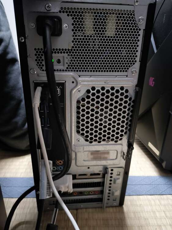 DELL XPS 8700 デスクトップパソコン（PC・タブレット）の商品画像 - 査定依頼日：2025年4月1日 - 最高査定価格：14,000円