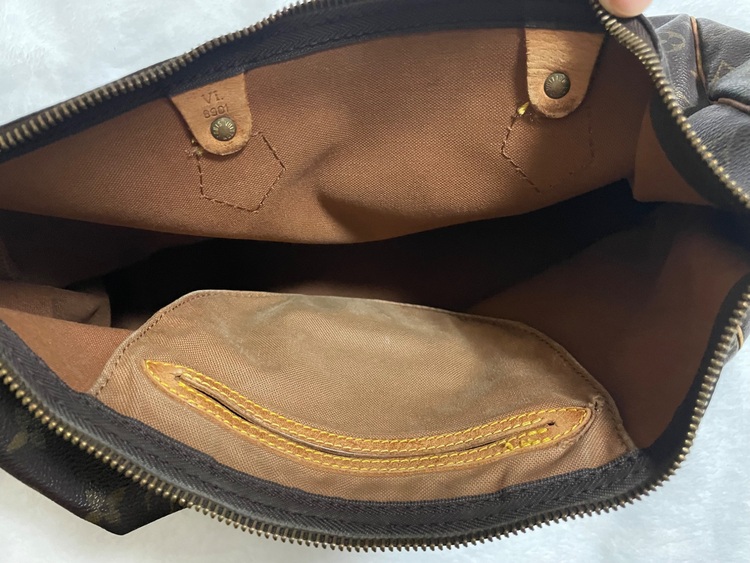 ルイヴィトン モノグラム （ブランドバッグ）の商品画像 - 査定依頼日：2025年10月12日 - 最高査定価格：15,000円