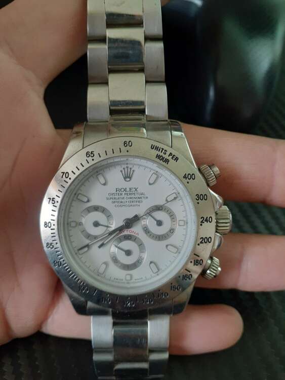 ロレックス デイトナ 16520（高級時計）の商品画像 - 査定依頼日：2025年1月19日 - 最高査定価格：2,800,000円