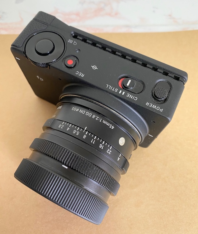 SIGMA F2.8 DG DN KIT（カメラ）の商品画像 - 査定依頼日：2026年3月29日 - 最高査定価格：120,000円