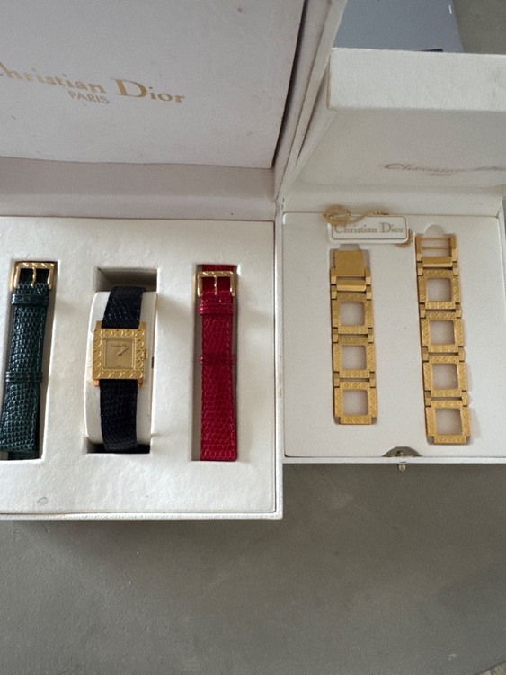 その他 その他 ディオール　ぱりじえ（高級時計）の商品画像 - 査定依頼日：2026年3月10日 - 最高査定価格：21,000円
