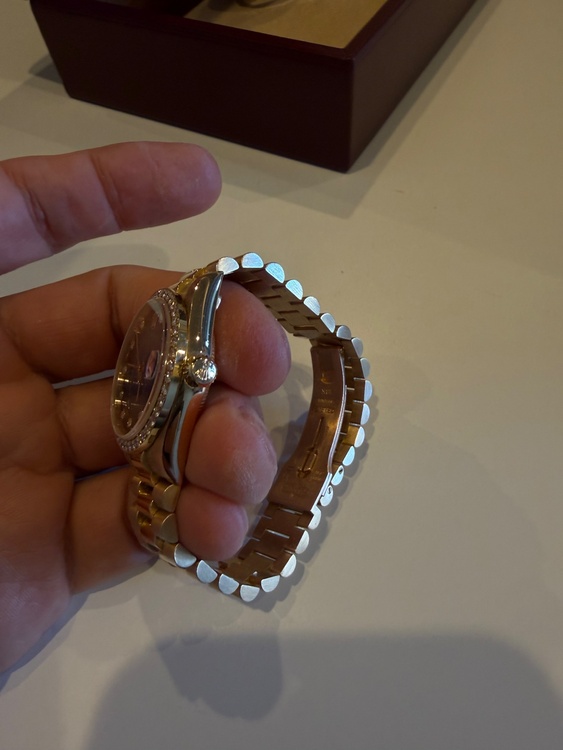 オイスター（高級時計）の商品画像 - 査定依頼日：2025年12月12日 - 最高査定価格：4,000,000円