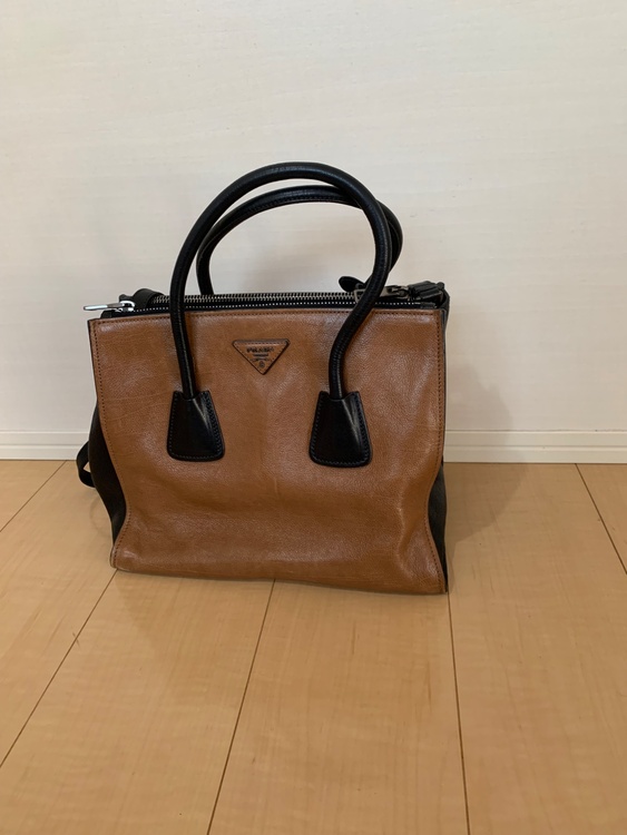 グレースカーフ2WAYバイカラー（ブランドバッグ）の商品画像 - 査定依頼日：2025年12月5日 - 最高査定価格：60,000円